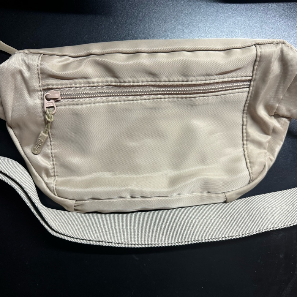The Foldie crossbody-NAVY - Picture 6 of 6